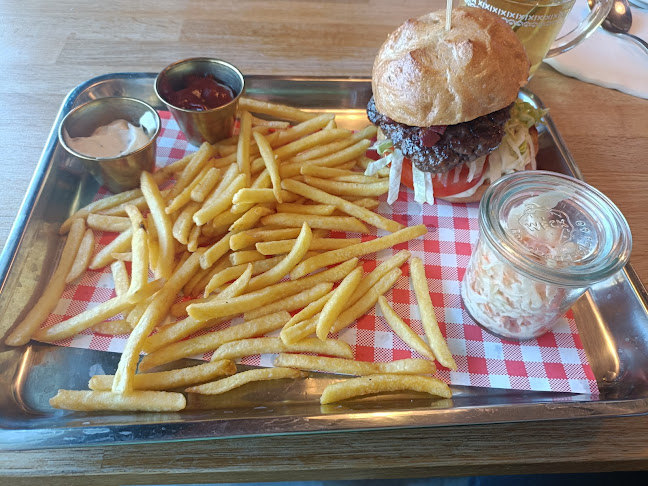 PINUS restaurant - Gastronómia a pohostinstvo