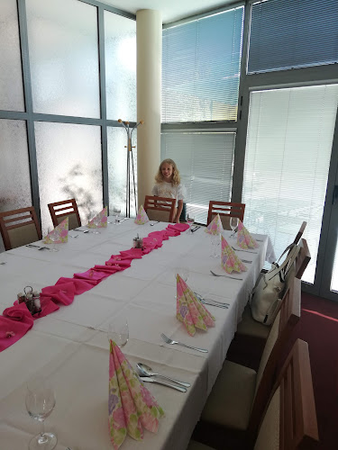 Opinii despre Fiesta Restaurant & Cafe în Komárno - Gastronómia a pohostinstvo