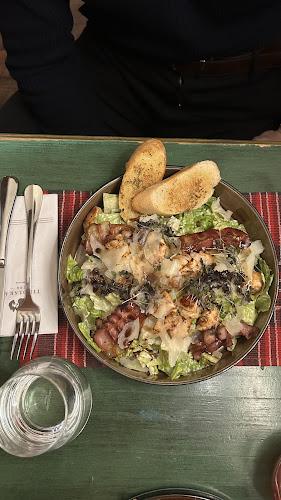 Opinii despre Tirolská izba în Bratislava - Gastronómia a pohostinstvo