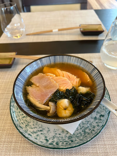 Opinii despre Kazumi Restaurant în Bratislava - Gastronómia a pohostinstvo