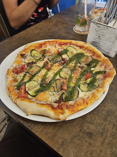 Opinii despre LH Point - Restaurant în Liptovský Hrádok - Gastronómia a pohostinstvo