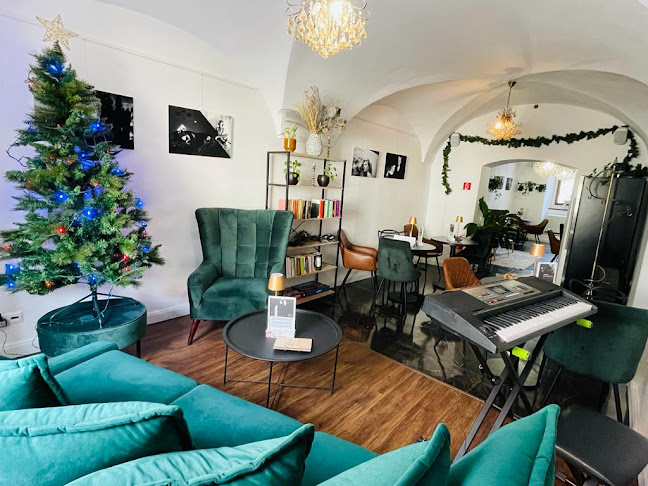 u Bothára | Umelecká kaviareň - bar - galéria