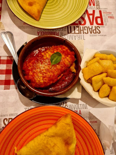 Panzerotto - Gastronómia a pohostinstvo