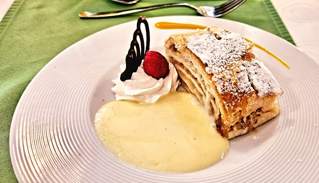 Comentarii opinii despre Reštaurácia Hotel Chopok ****