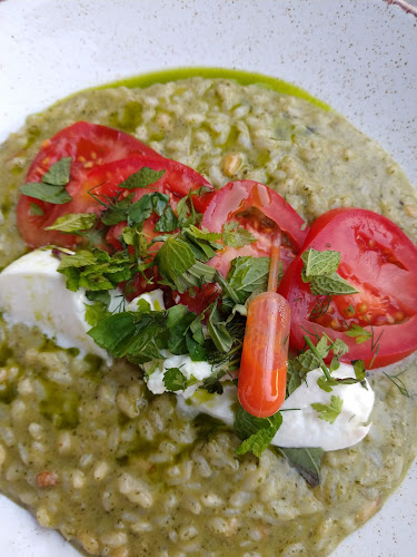 Savage Bistro Bar & Restaurant