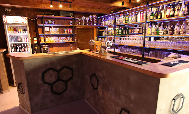 Včelín Music Bar - Záturčie