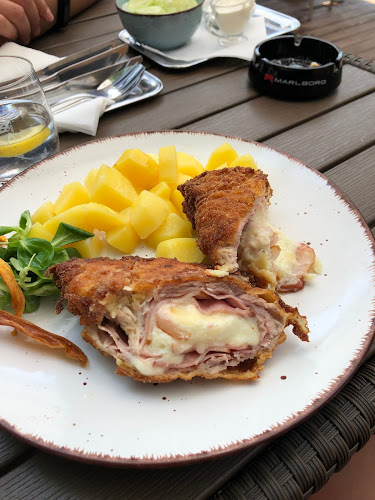 Restaurant "Deja Vu"