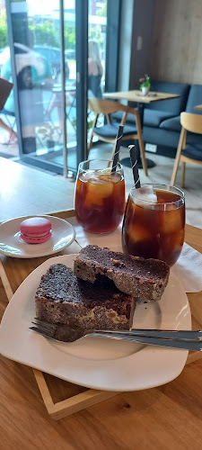 Jolka - kaviareň a pražiareň kávy / cafe & coffee roastery