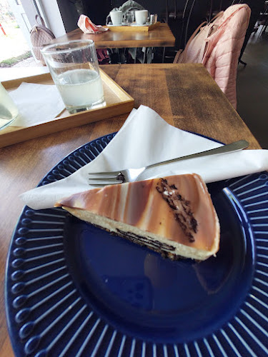 Rustaveliho III10225, 831 06 Bratislava