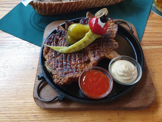 Poľovnícka vináreň "Polovka"