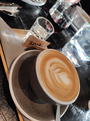 Comentarii opinii despre Spitz restaurant and bar