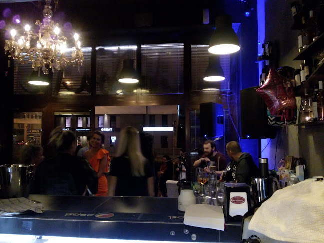 Eleven cafe&lounge bar - Gastronómia a pohostinstvo