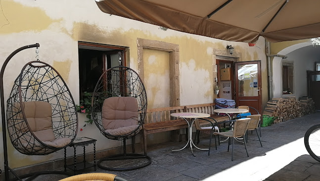 Pizza Bomba - Gastronómia a pohostinstvo