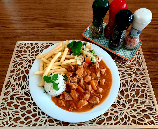 Camellia restaurant - Krásna