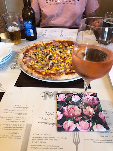 Opinii despre Kaštieľ gróf Zichy în Haniska - Gastronómia a pohostinstvo