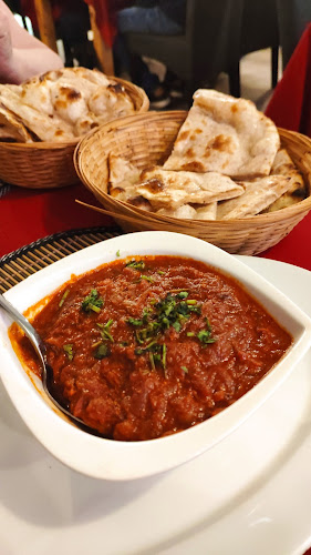 Opinii despre Royal Kashmir Restaurant în Staré Mesto - Gastronómia a pohostinstvo