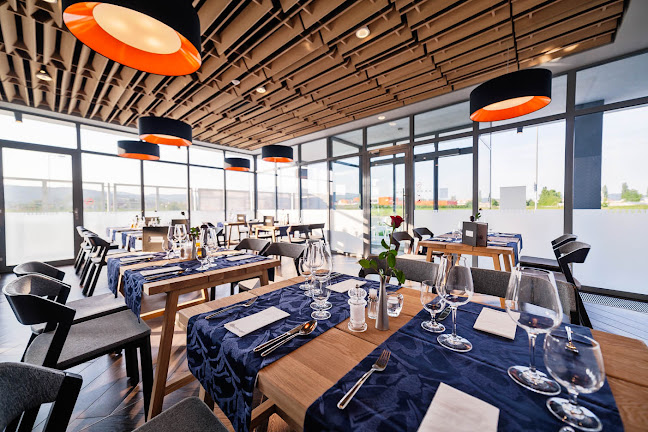 RESTAURANT Facility System Hub