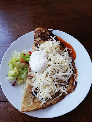 Tržná 236/3, 937 01 Želiezovce