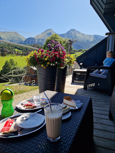 Opinii despre Caffe&Gallery STONE în Ždiar - Gastronómia a pohostinstvo