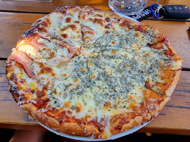 Opinii despre Country Saloon în Senec - Gastronómia a pohostinstvo