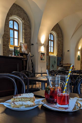 Opinii despre Sankt Vitus Kaffee în Rusovce - Gastronómia a pohostinstvo