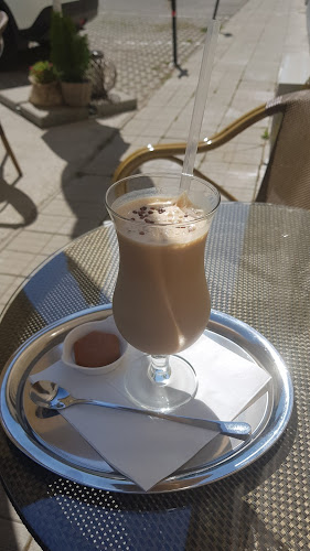 Kaviareň pod Vežami - Gastronómia a pohostinstvo