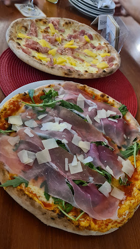 Opinii despre Pizzeria Leone în Sekčov - Gastronómia a pohostinstvo