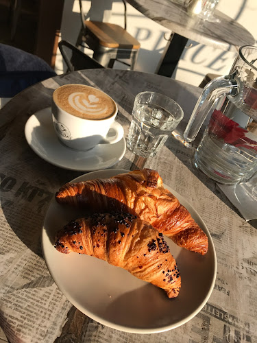 Comentarii opinii despre Coffee Place