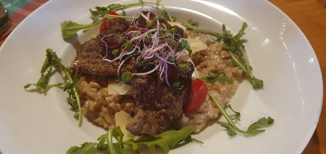 Motel Tribeč - Reštaurácia, predajňa syrov a vín