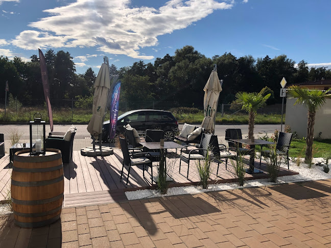 Vináreň - Kaviareň - LARC