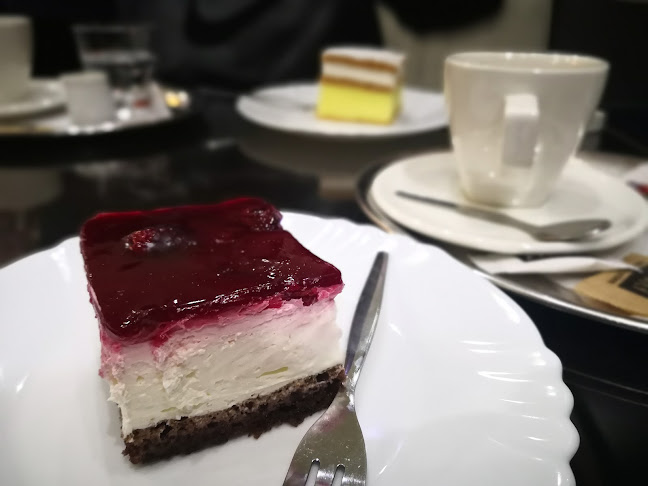 Námestie slobody, 915 01 Nové Mesto nad Váhom