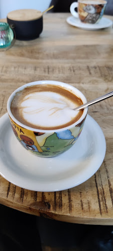 Comentarii opinii despre Cafe Cafe Studio