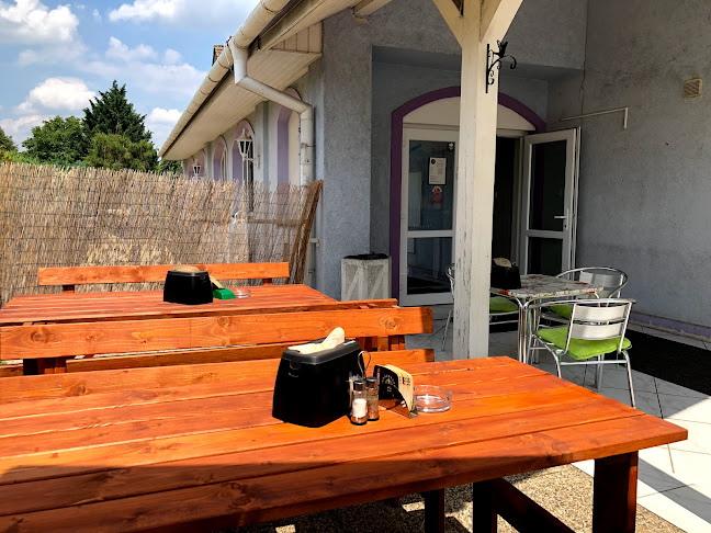 Rich Burgers - Gastronómia a pohostinstvo