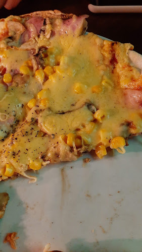 Comentarii opinii despre Country Saloon