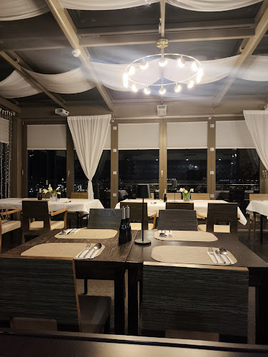 Námestie Alexandra Dubčeka 1, 811 01 Staré Mesto