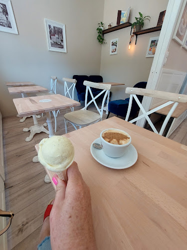 Rustaveliho 8, 831 06 Bratislava