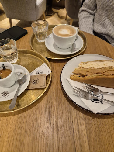 Opinii despre MONDIEU FRANCHISÉ No. 1 în Staré Mesto - Gastronómia a pohostinstvo