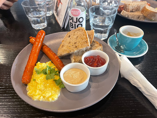 Moment - Gastronómia a pohostinstvo