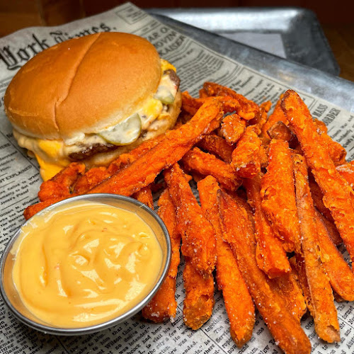 Michalská 9, 811 03 Bratislava