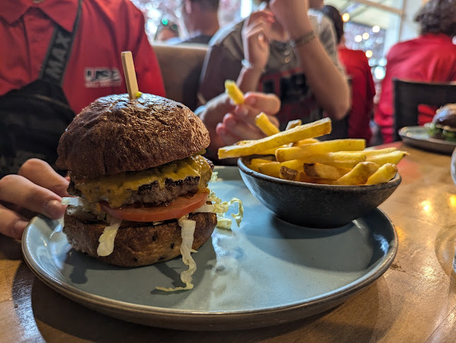 Opinii despre Manzo Steak & Burger în Žilina - Gastronómia a pohostinstvo