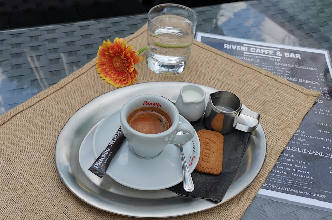Opinii despre RIVERI Caffe & Bar în Banská Bystrica - Gastronómia a pohostinstvo