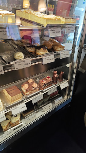 Cukráreň Ihro - Gastronómia a pohostinstvo