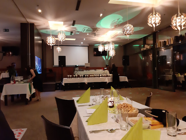 Comentarii opinii despre Foodcourt Retro