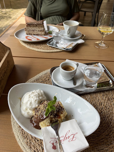 Lujza Restaurant - Sever