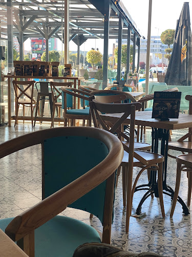 People caffe bar - Gastronómia a pohostinstvo