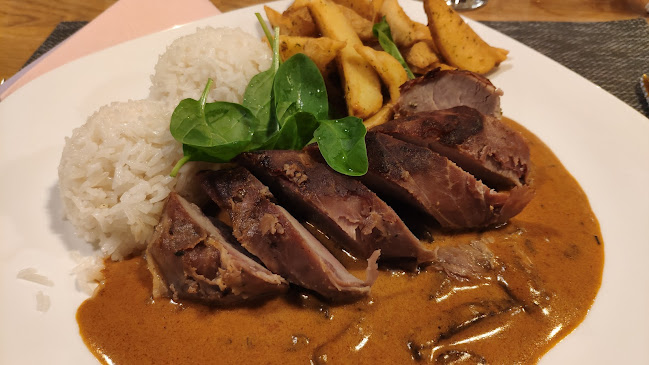 Opinii despre Iron Club în Košice - Gastronómia a pohostinstvo