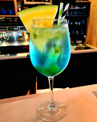 VELVET coffee&club - Gastronómia a pohostinstvo