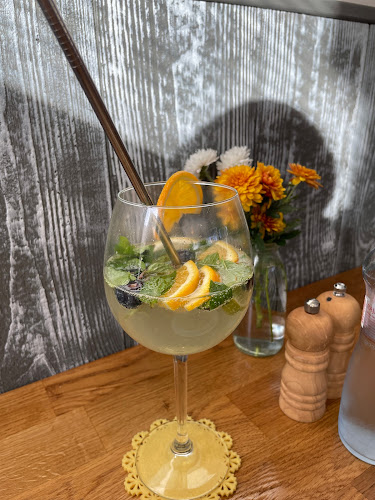 Comentarii opinii despre Lokál Bistro