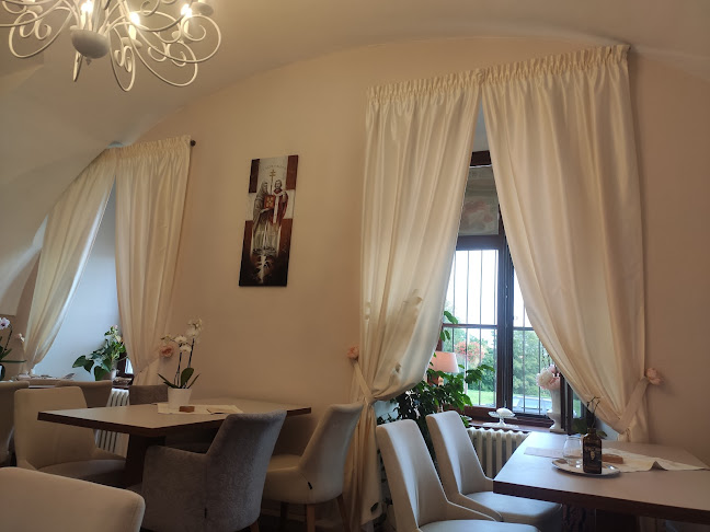 Piaristická 1383/8, 949 01 Nitra