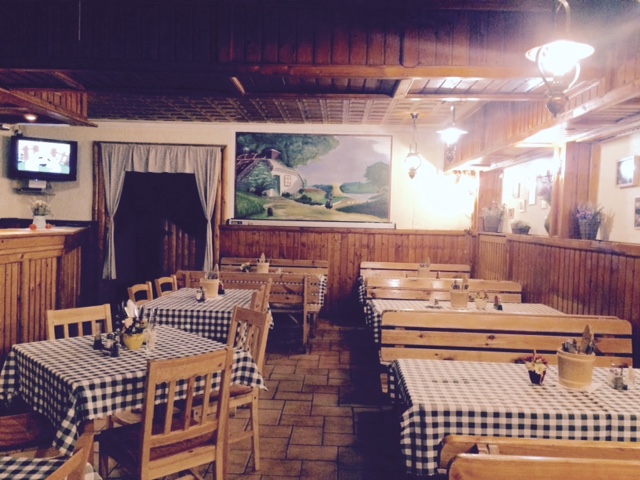 Luvra reštaurácia - Dúbravka